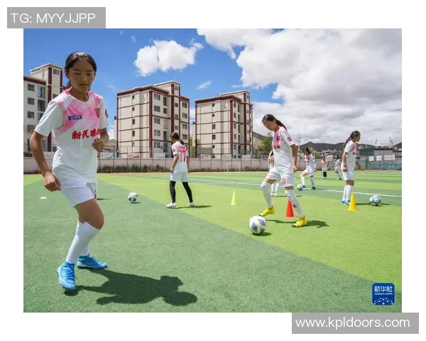 上海网球队耐力训练揭秘:提升竞技水平的关键因素与实践探索 上海网球队耐力训练揭秘:提升竞技水平的关键因素与实践探索