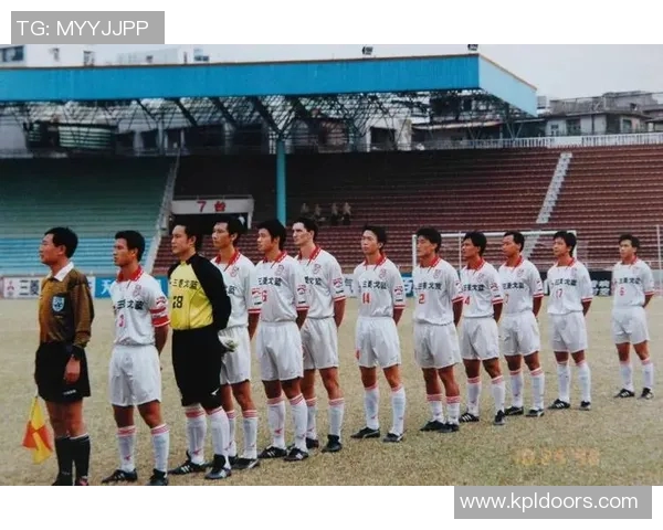 广州足球队逆袭之路的真实记录与背后故事揭秘 广州足球队逆袭之路的真实记录与背后故事揭秘