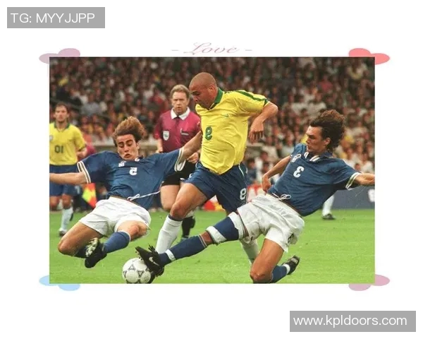 现役足球明星英文名字大全及其在球场上的辉煌成就分析 现役足球明星英文名字大全及其在球场上的辉煌成就分析