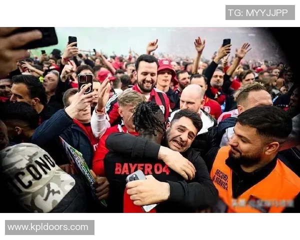 足球明星感人告别俱乐部瞬间回顾珍贵时刻与情感交织的美好记忆